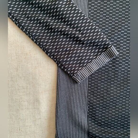 Under Armour boys heat gear tee size medium - Picture 3 of 7